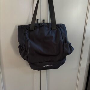 Beyond Yoga Convertible Backpack Black Zipped Pockets 15in/17in